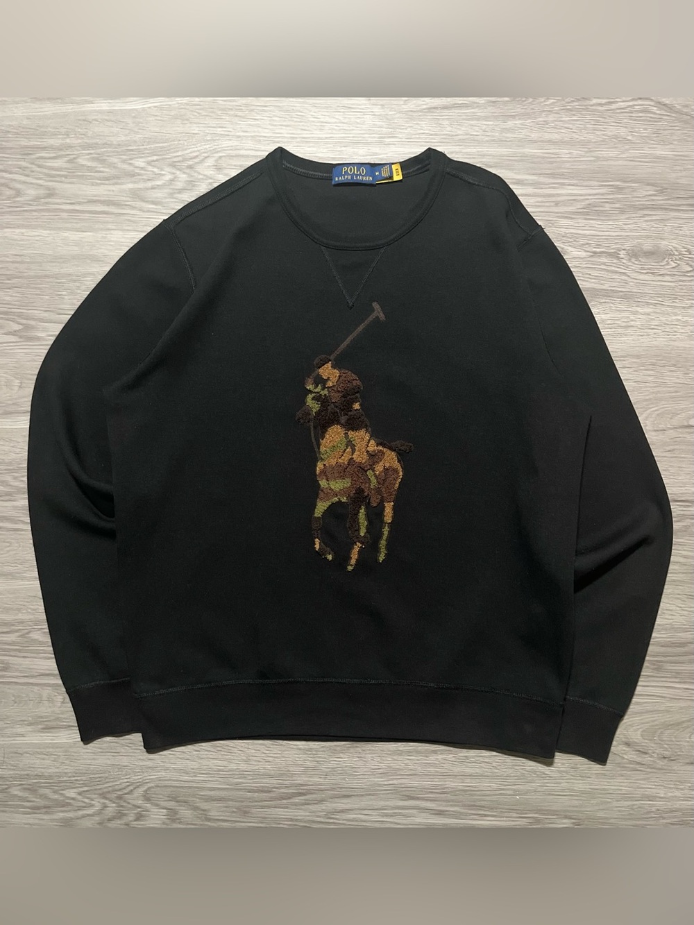 Polo Ralph Lauren, big pony big logo, camo crewneck sweater men’s medium ￼